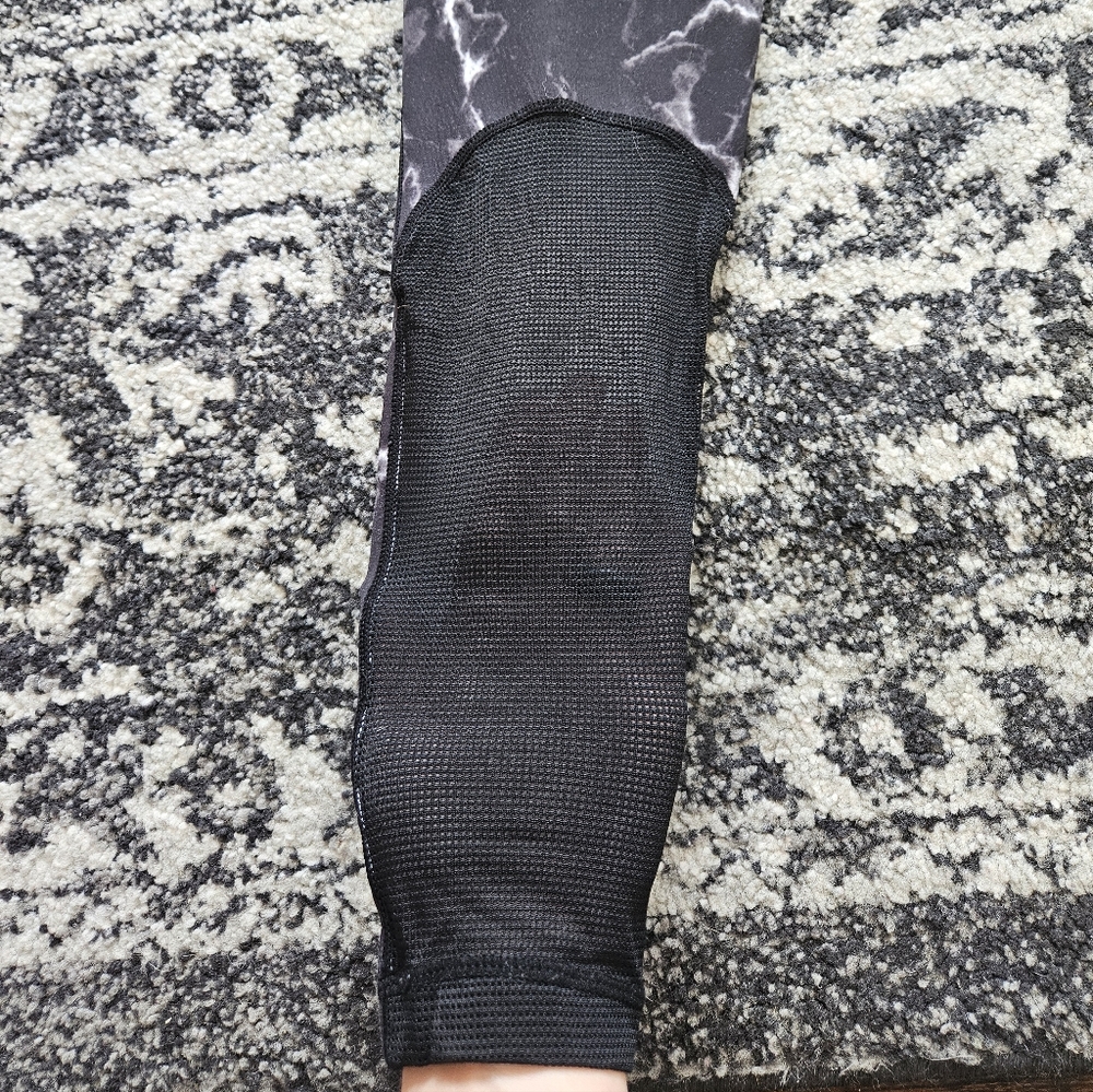 Buffbunny Leggings With Pockets - Picture 3 of 5